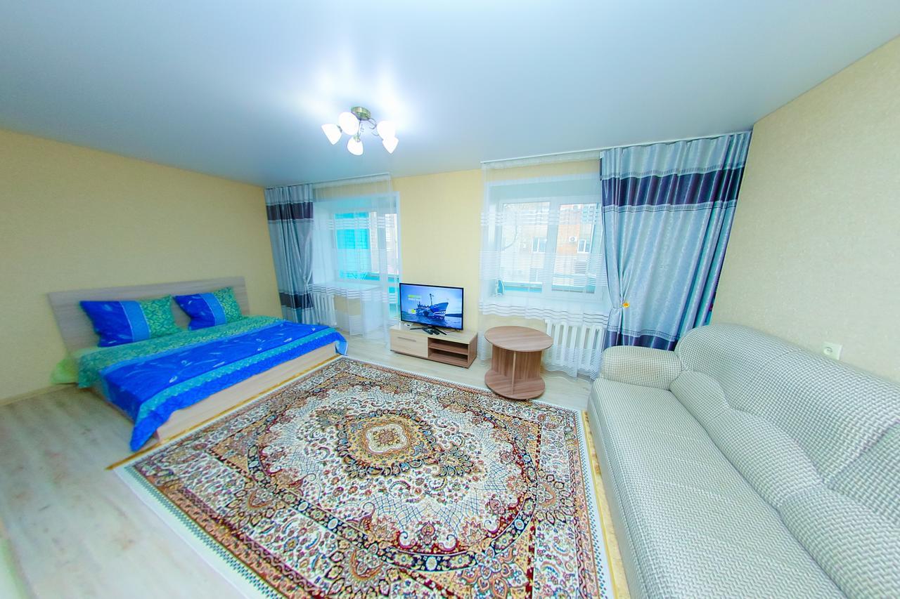 Apart On Slavskogo 14 Ust-Kamenogorsk ภายนอก รูปภาพ
