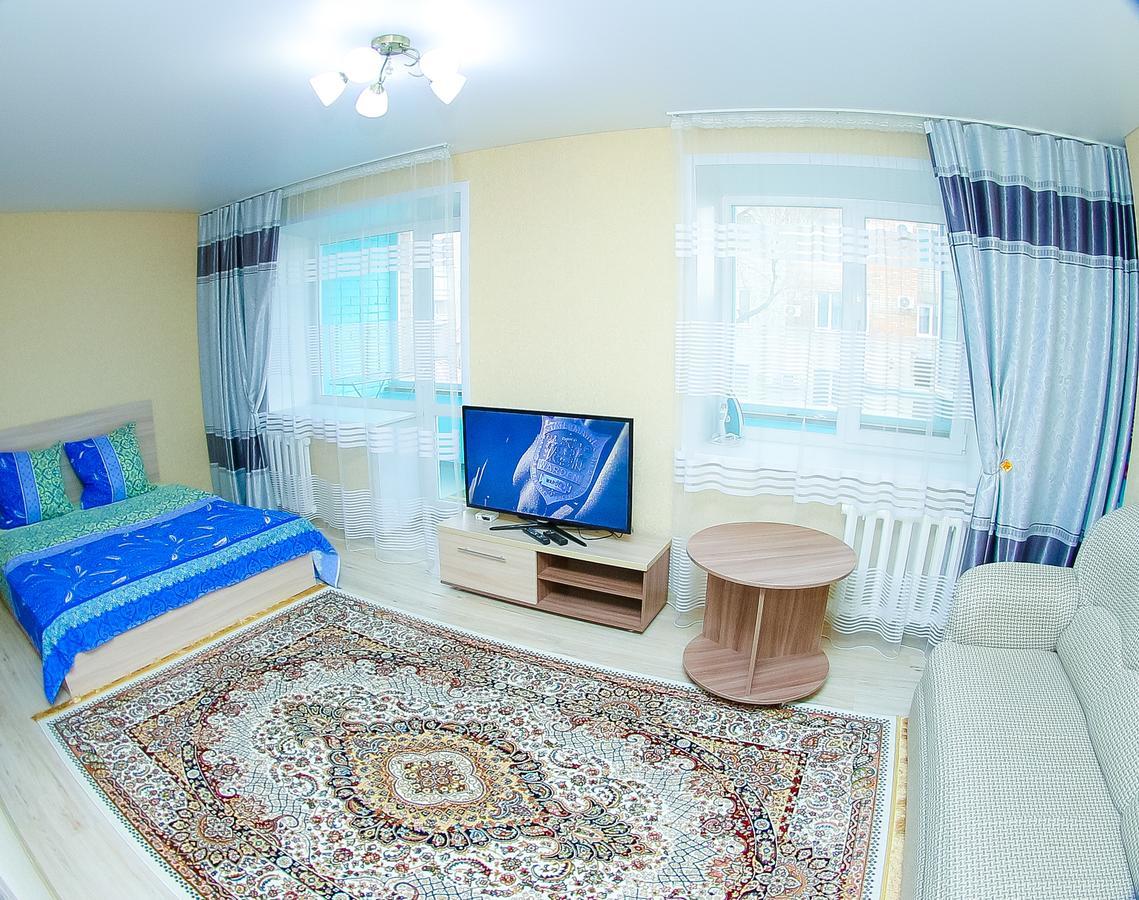 Apart On Slavskogo 14 Ust-Kamenogorsk ภายนอก รูปภาพ